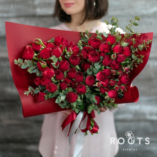 Купить монобукет с доставкой в Москве | Заказать монобукет от ROOTS FLOWERS