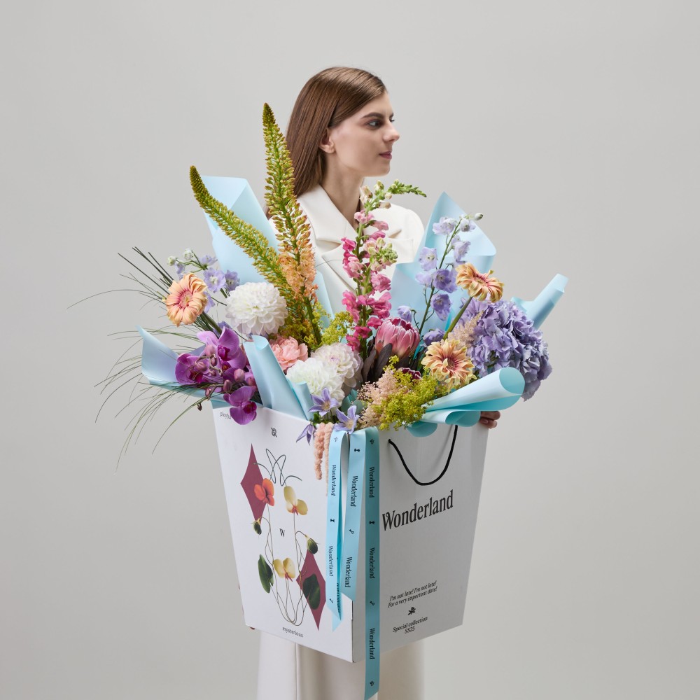 Wonderland 056 Wonderland 056