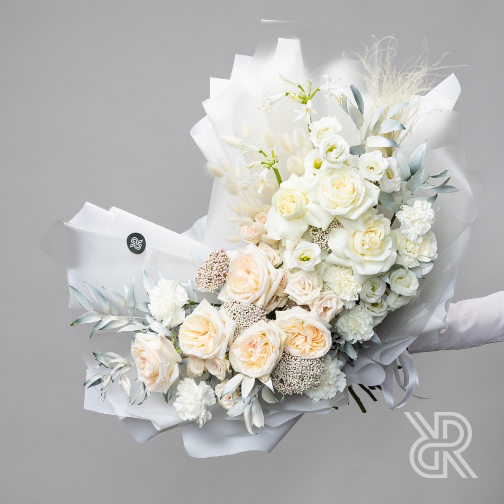 Роотс цветы. Lieblingsmensch by blossom box flower. Roots moscow букеты. Рута букет. Roots букеты.